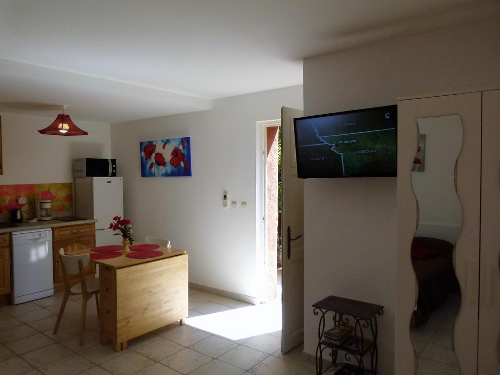Ferienwohnung Soleil Rouge Les Adrets-de-l’Estérel Exterior foto